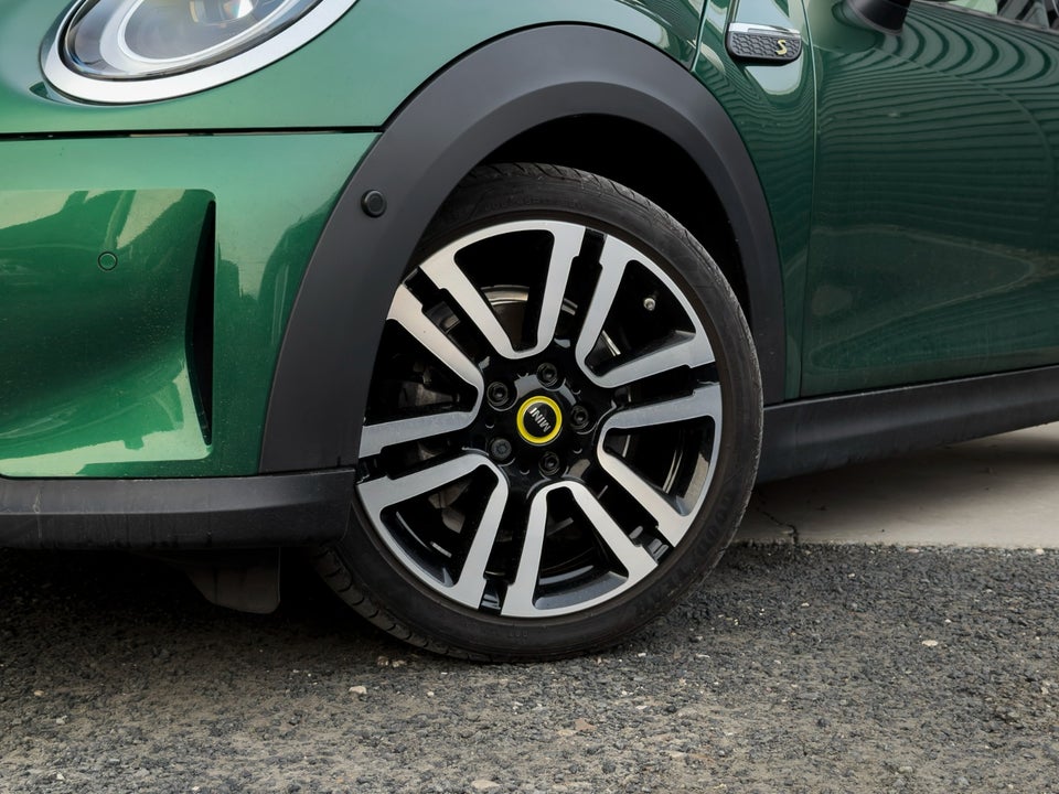 MINI Cooper SE Younique Trim 3d