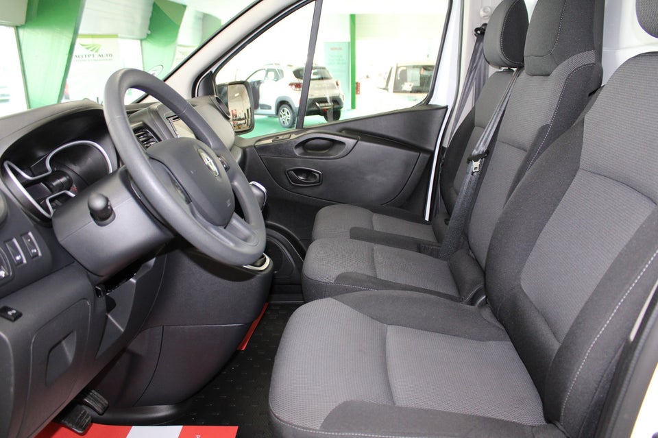 Renault Trafic T29 2,0 dCi 145 L2H1 EDC