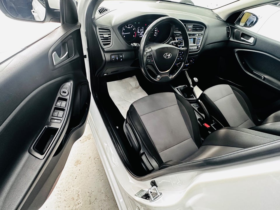 Hyundai i20 1,25 Active 5d