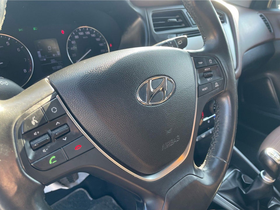 Hyundai i20 1,25 Trend 5d