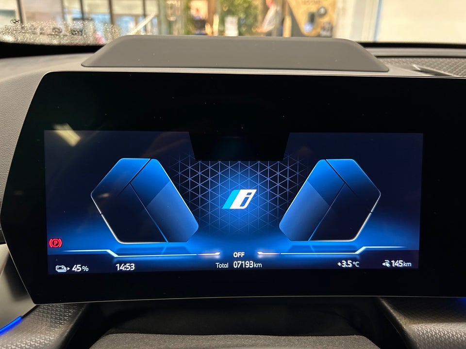 BMW iX1 xDrive30 Fully Charged M-Sport 5d