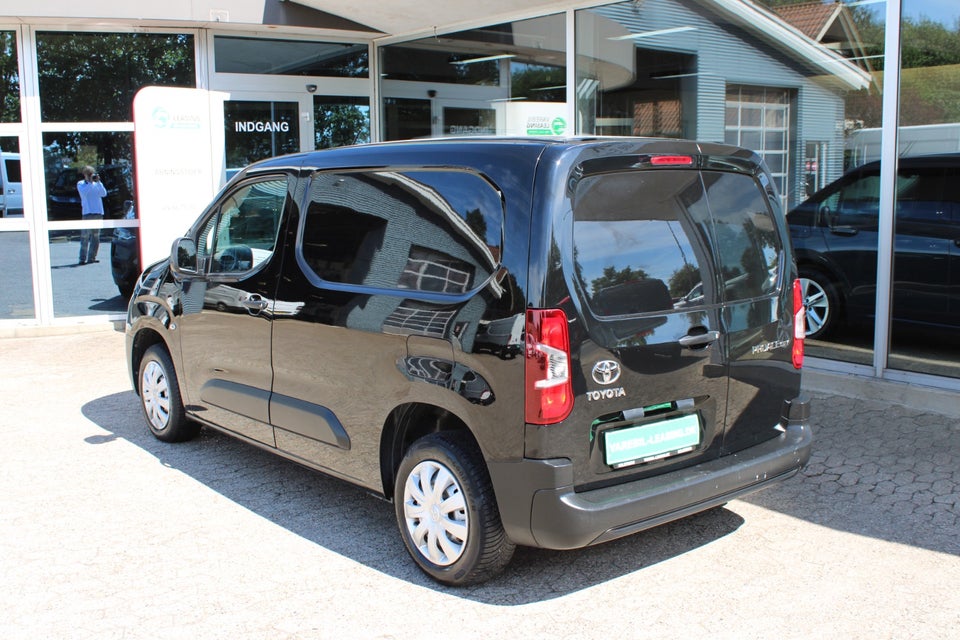 Toyota ProAce City 1,5 D 75 Medium Base 4d
