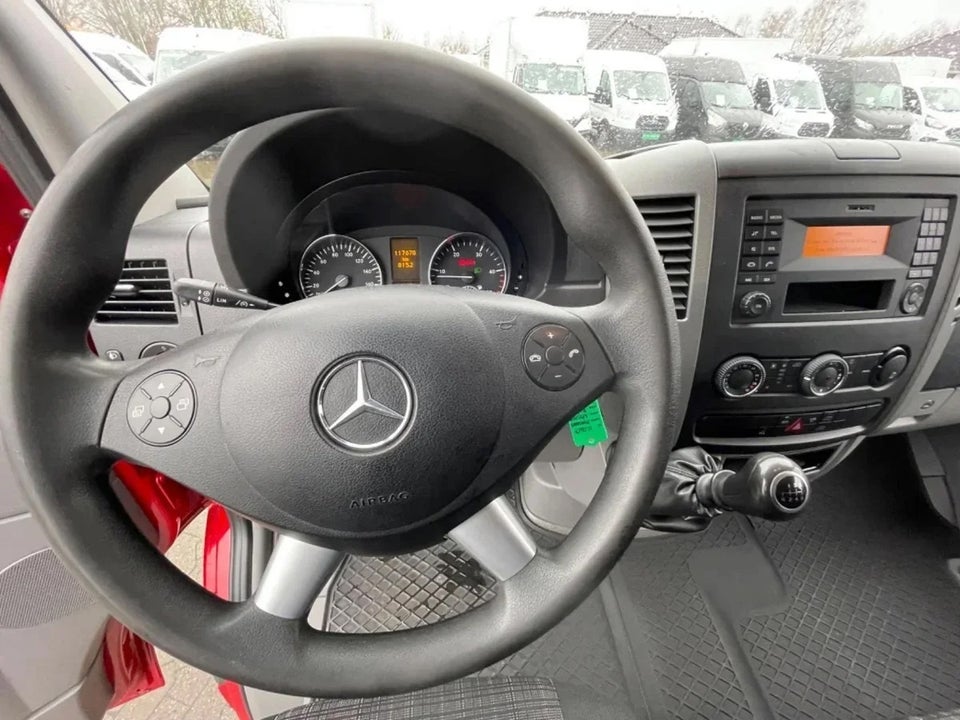Mercedes Sprinter 316 2,2 CDi R3L Kassevogn 5d