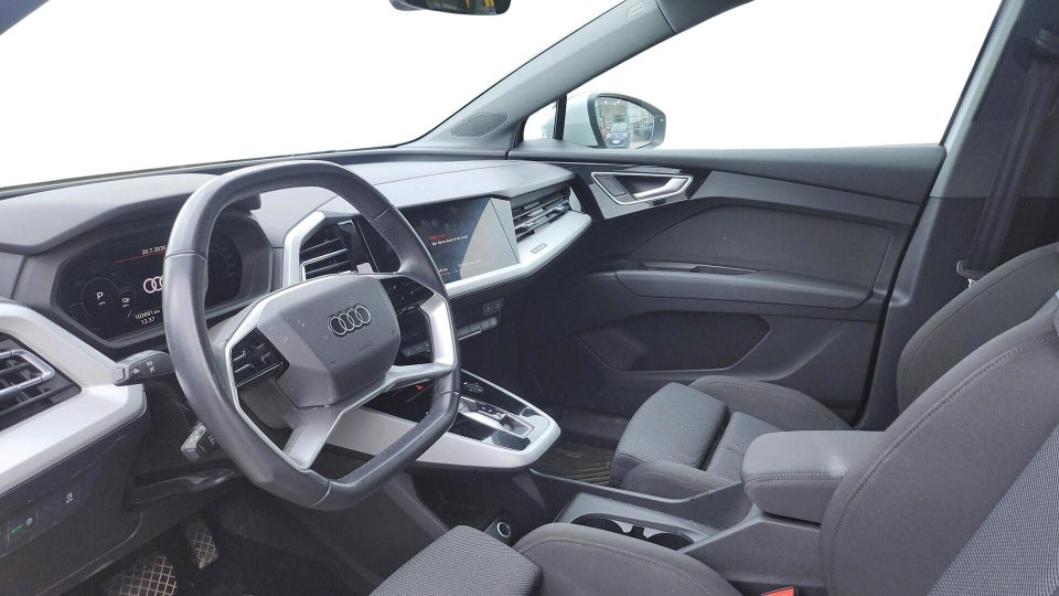 Audi Q4 e-tron 40  5d