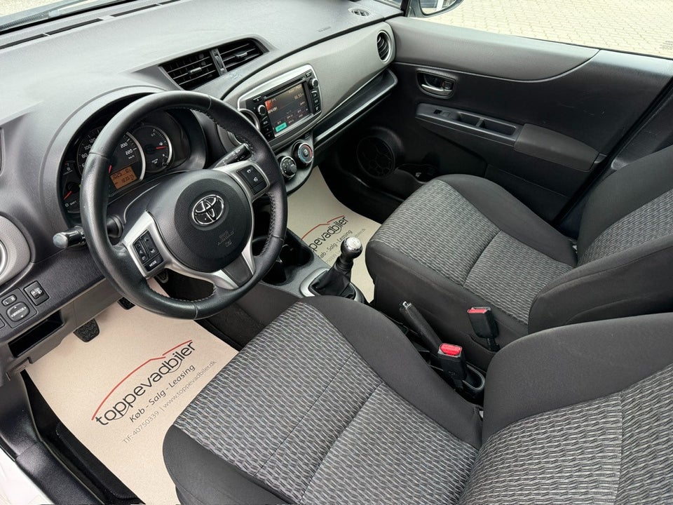 Toyota Yaris 1,0 VVT-i T2 Touch 5d