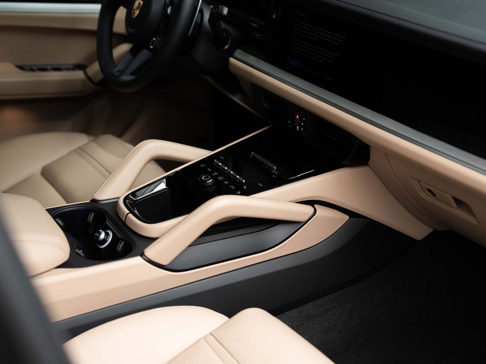 Porsche Cayenne 3,0 E-Hybrid Tiptr. 5d