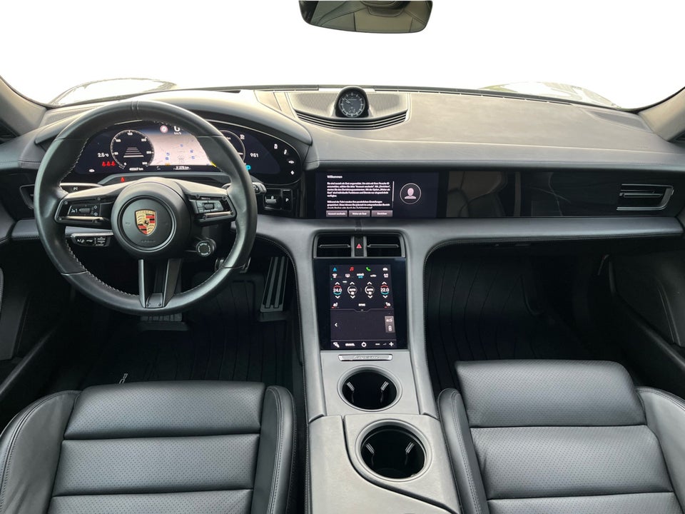 Porsche Taycan 4 Performance+ Cross Turismo 5d
