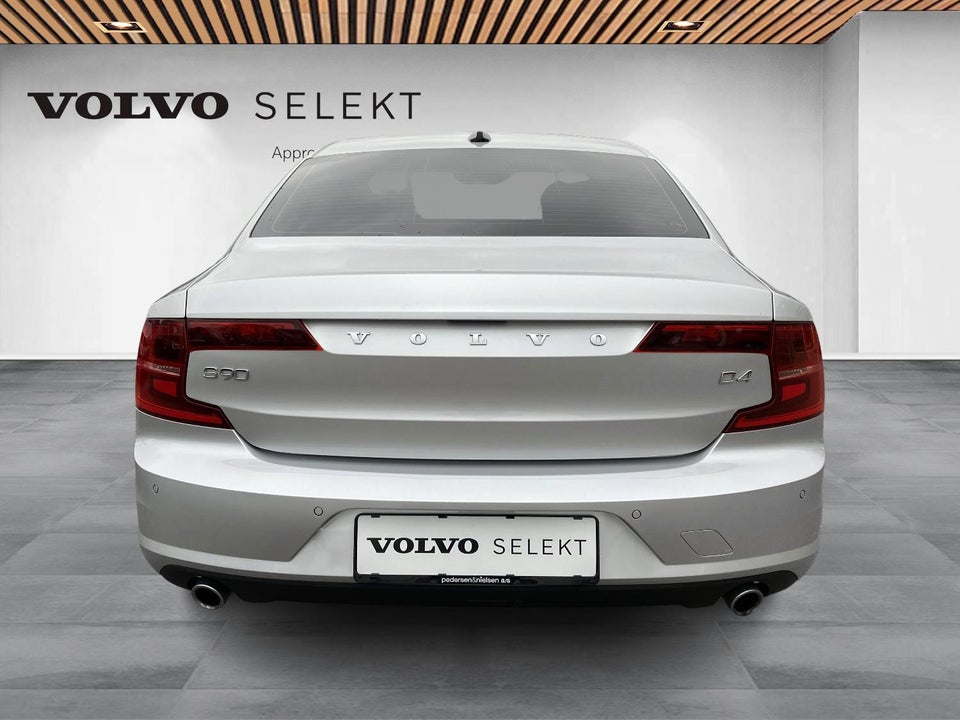 Volvo S90 2,0 D4 190 Momentum aut. 4d