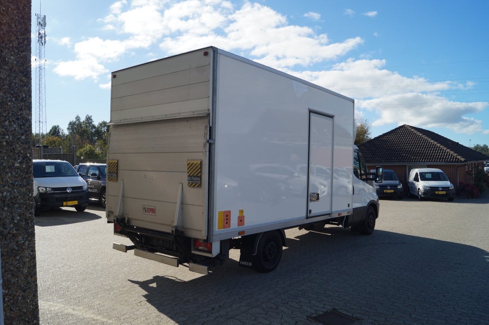 Iveco Daily 2,3 35S16 Alukasse m/lift AG8 2d