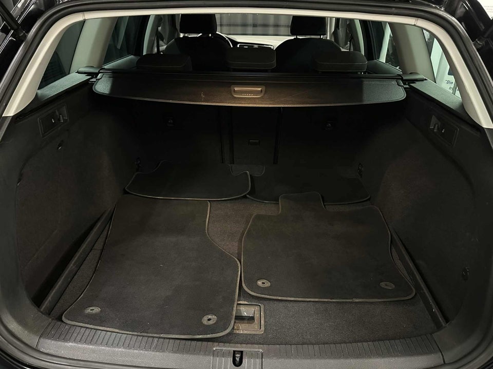 VW Golf VII 1,5 TSi 150 Highline Variant DSG 5d