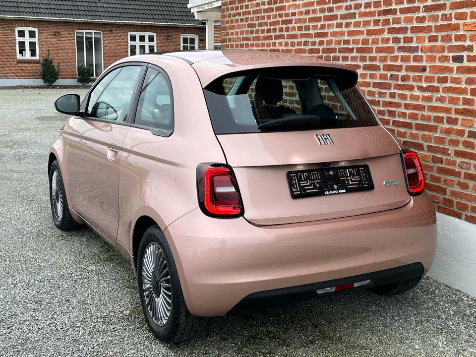 Fiat 500e 42 Icon Sky 3d