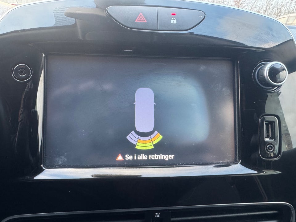 Renault Clio IV 1,5 dCi 90 Limited Sport Tourer 5d