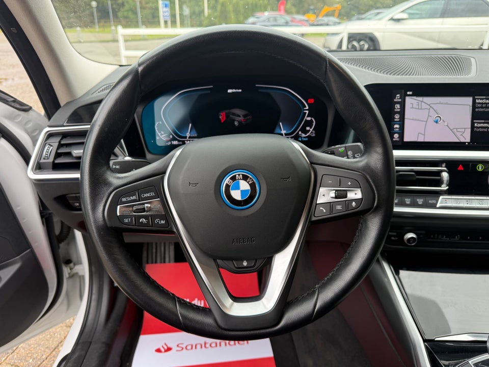 BMW 330e 2,0 Touring Sport Line aut. 5d