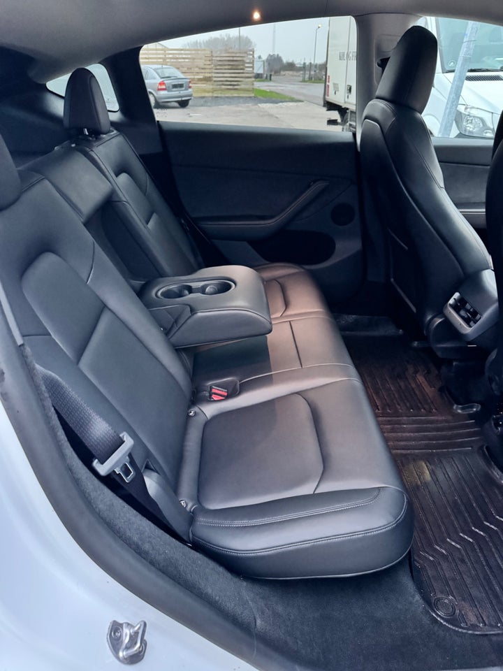 Tesla Model Y Long Range RWD 5d