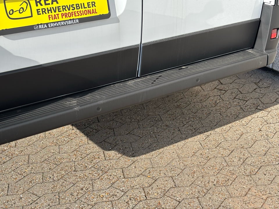 Fiat Ducato 35 Maxi 2,2 MJT 180 Kassevogn L3H2 Pro+ aut.