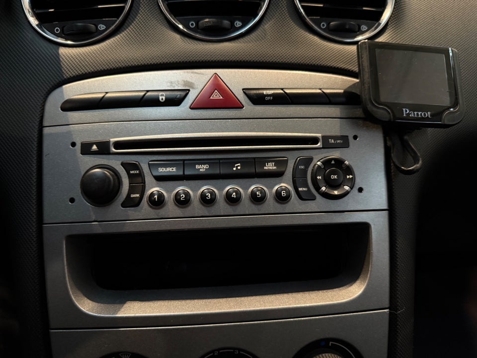 Peugeot 308 1,6 VTi Premium 5d