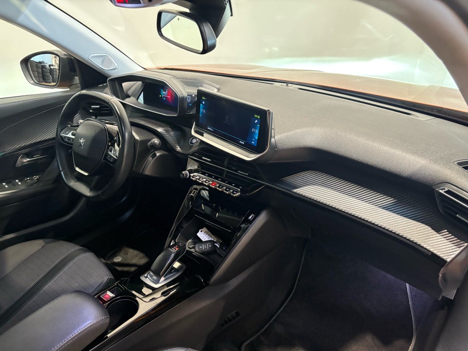 Peugeot e-2008 50 GT 5d