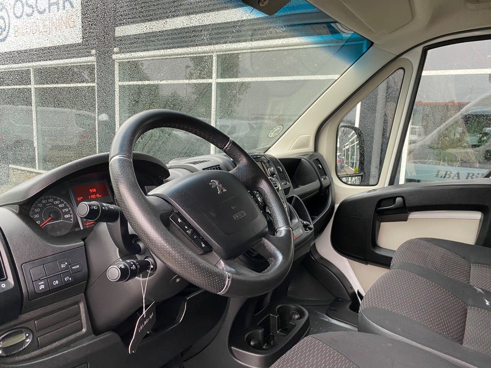 Peugeot Boxer 333 2,0 BlueHDi 130 L2H2