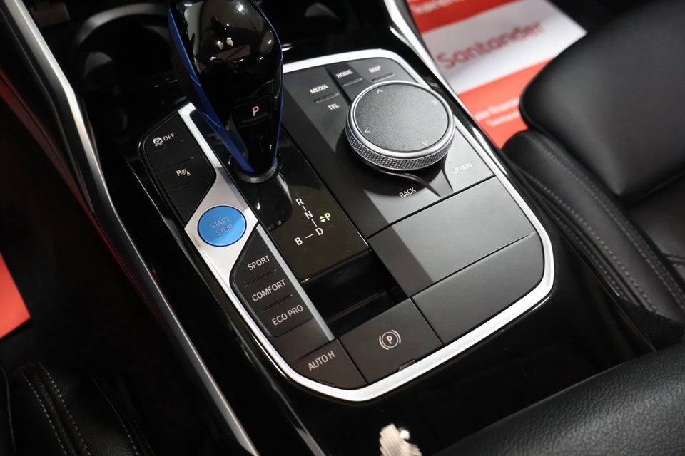 BMW i4 eDrive40 Charged 5d