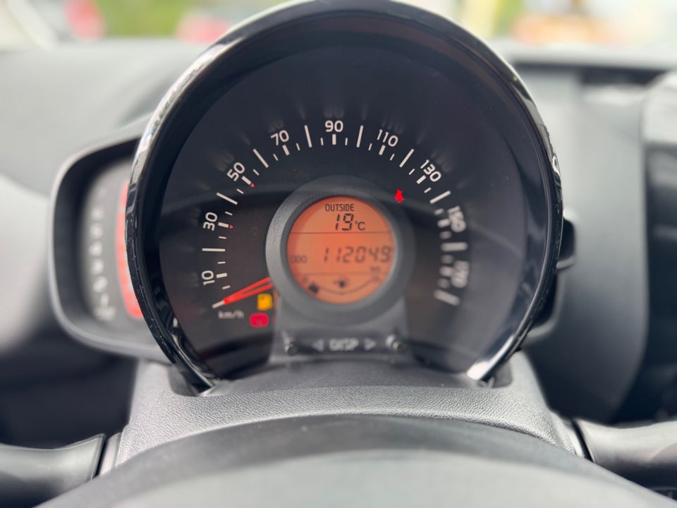 Peugeot 108 1,0 e-VTi 72 Allure+ 5d