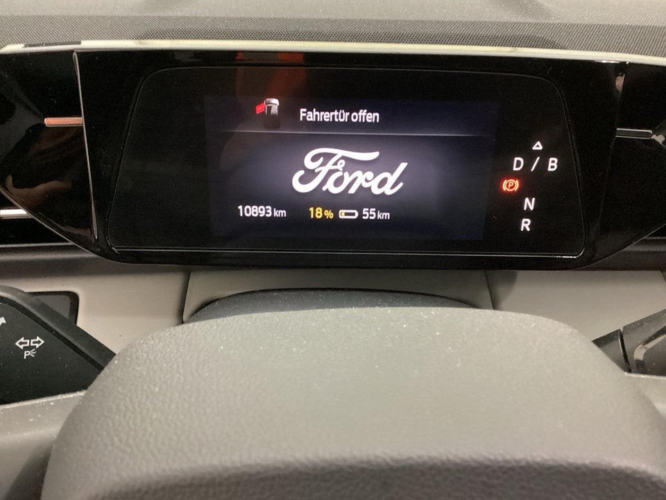 Ford Capri 77 Premium Extended Range 5d