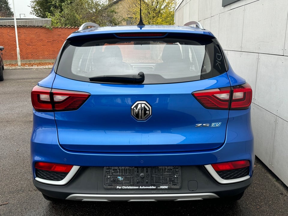 MG ZS EV Luxury 5d