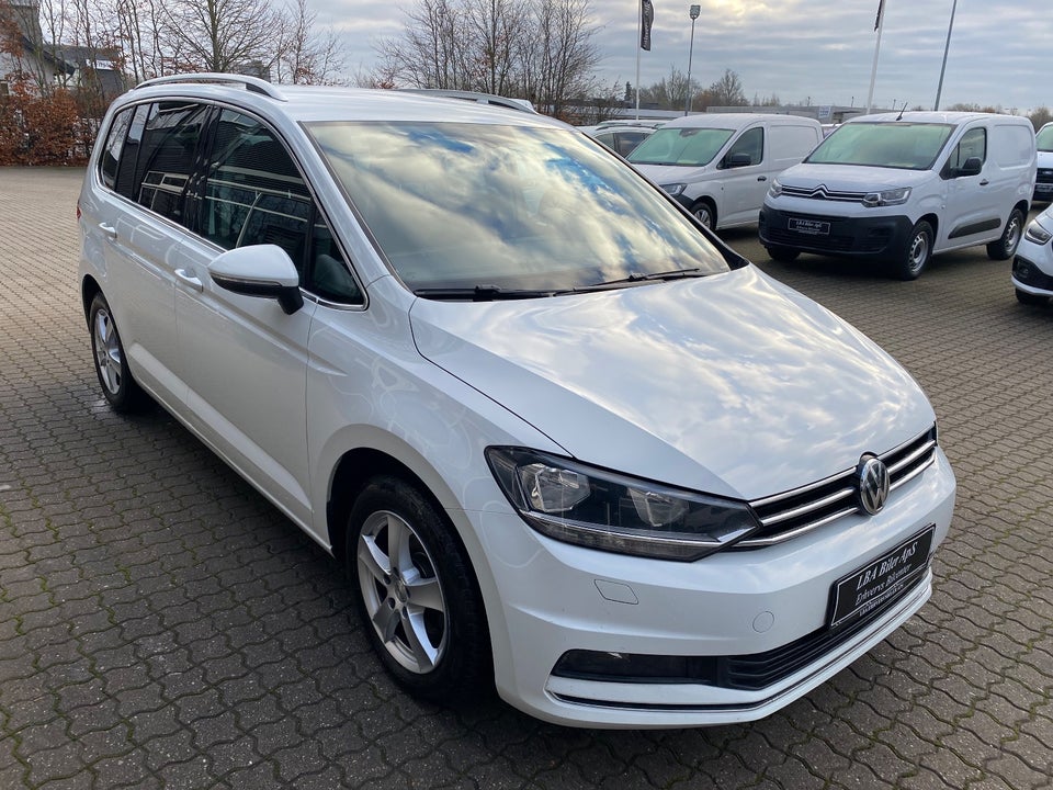 VW Touran 2,0 TDi 150 Highline+ DSG Van 5d