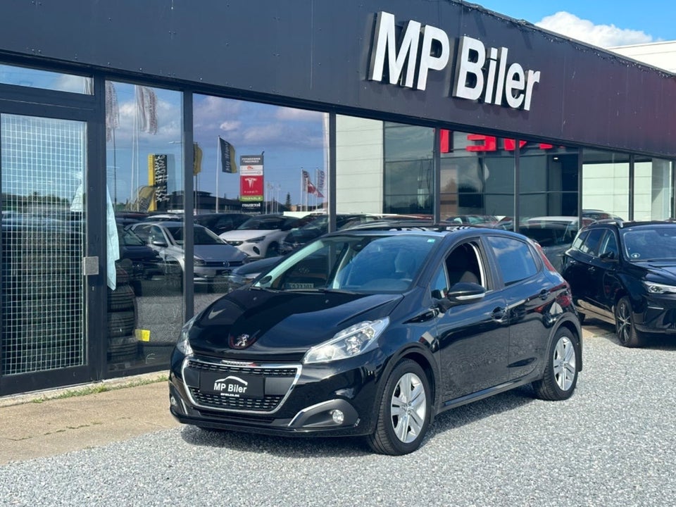 Peugeot 208 1,5 BlueHDi 100 Signature Sky 5d