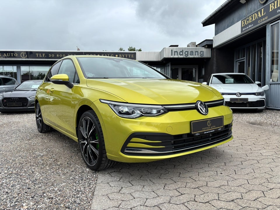 VW Golf VIII 1,4 eHybrid DSG 5d