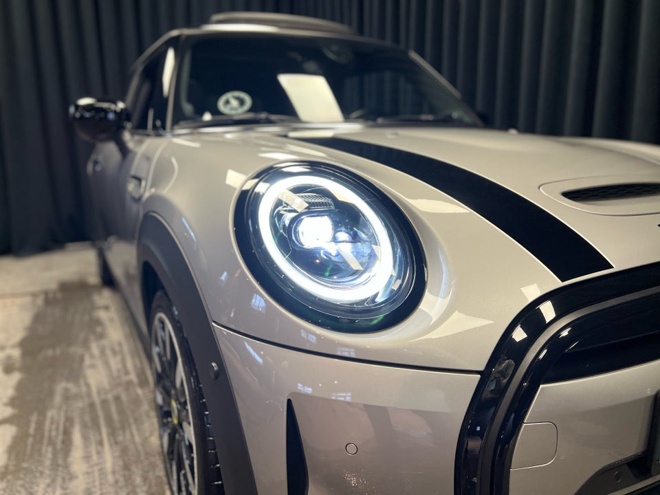MINI Cooper SE Yours Trim 3d