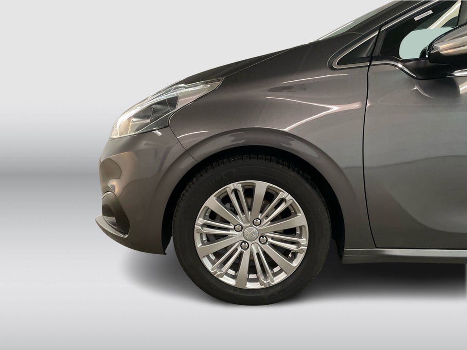 Peugeot 208 1,2 PureTech 82 Prestige 5d