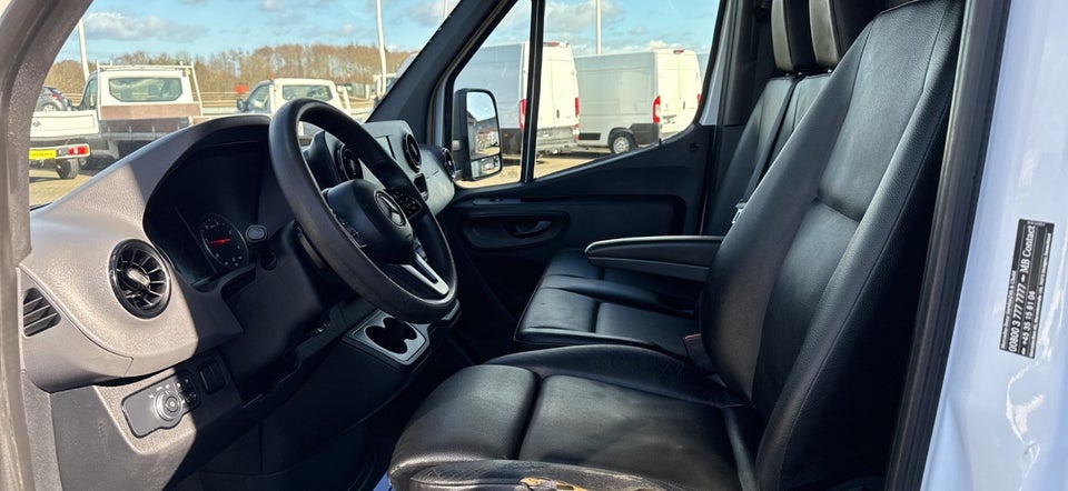 Mercedes Sprinter 315 2,0 CDi A3 Chassis aut. RWD 2d