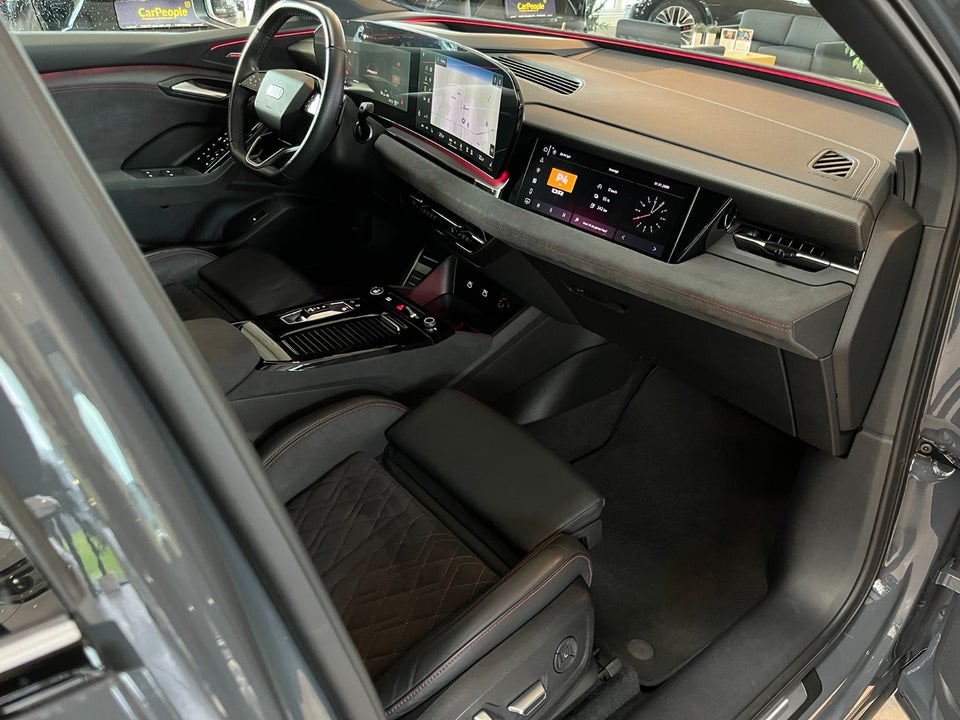 Audi Q6 e-tron Ultra quattro 5d