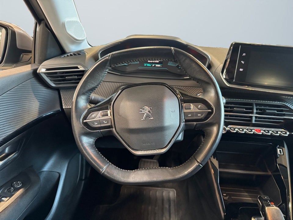 Peugeot e-208 50 Active 5d