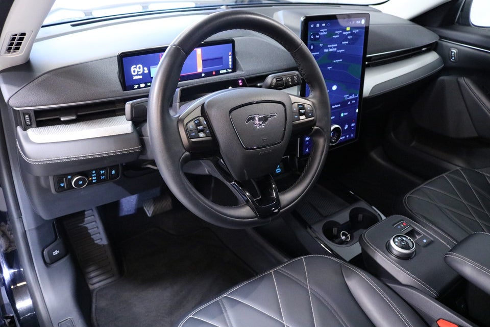 Ford Mustang Mach-E 70 Standard Range 5d