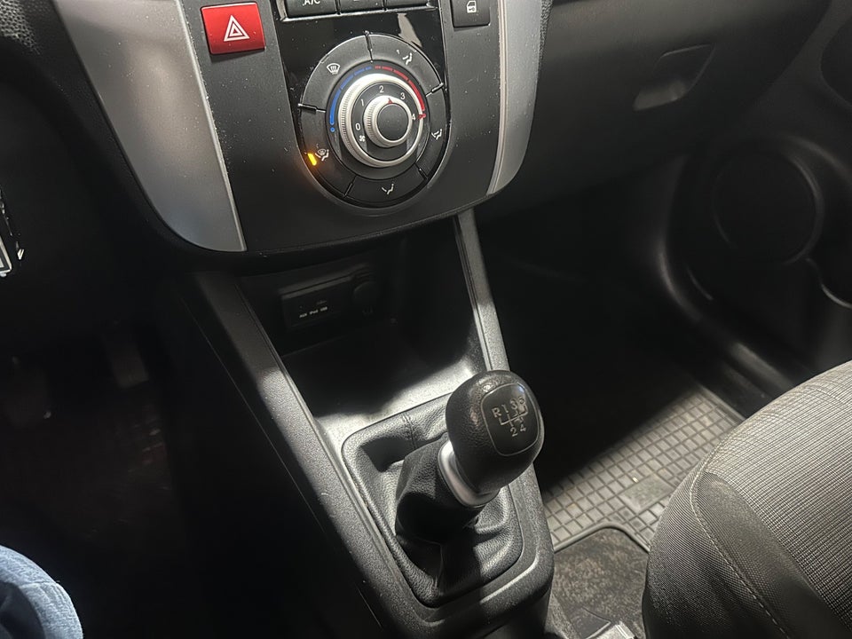 Kia Venga 1,4 CVVT Motion Fashion 5d