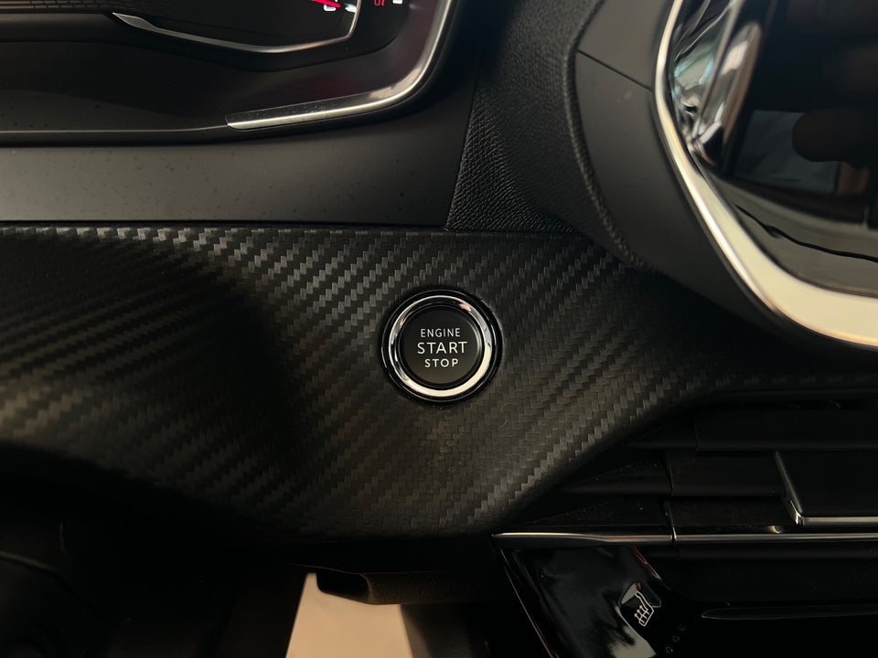 Peugeot 208 1,2 PureTech 100 Active 5d
