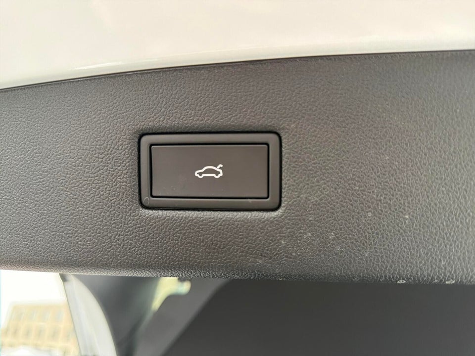 Ford Capri 77 Select Extended Range 5d