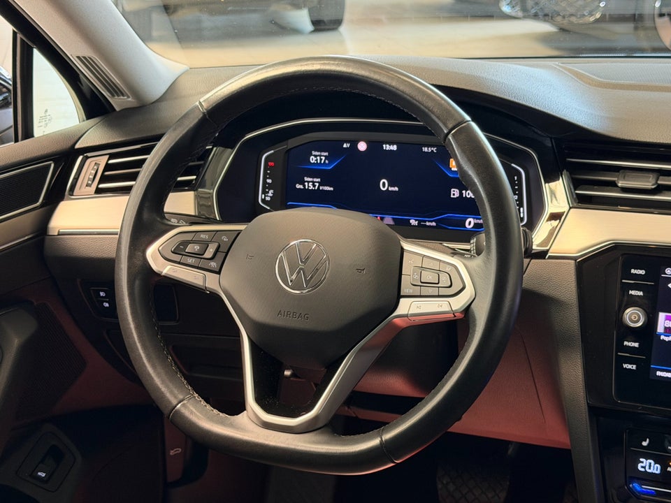 VW Passat 2,0 TDi 150 Elegance Variant DSG 5d