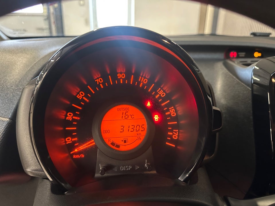 Citroën C1 1,0 VTi Shine 5d