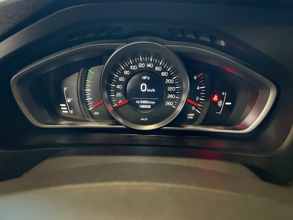 Volvo V40 1,6 D2 115 Kinetic 5d