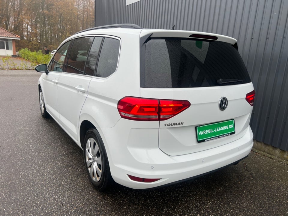 VW Touran 2,0 TDi 115 Highline DSG Van 5d