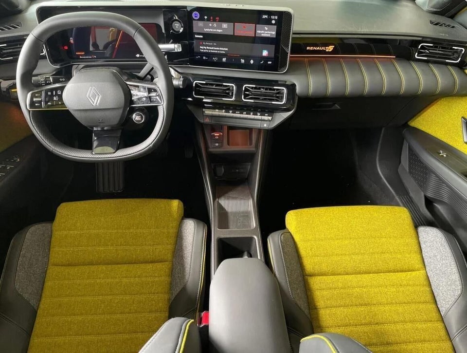 Renault 5 E-Tech 52 Iconic 5d