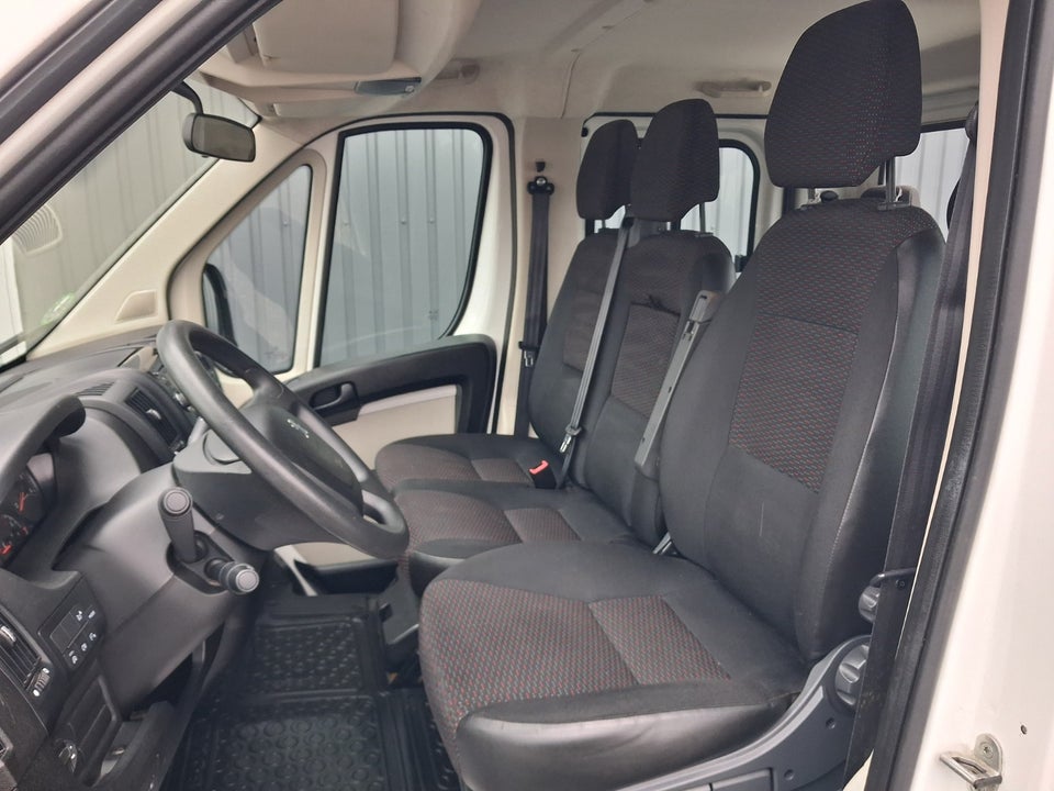 Peugeot Boxer 335 2,2 BlueHDi 165 L3 Db.Kab m/lad 4d