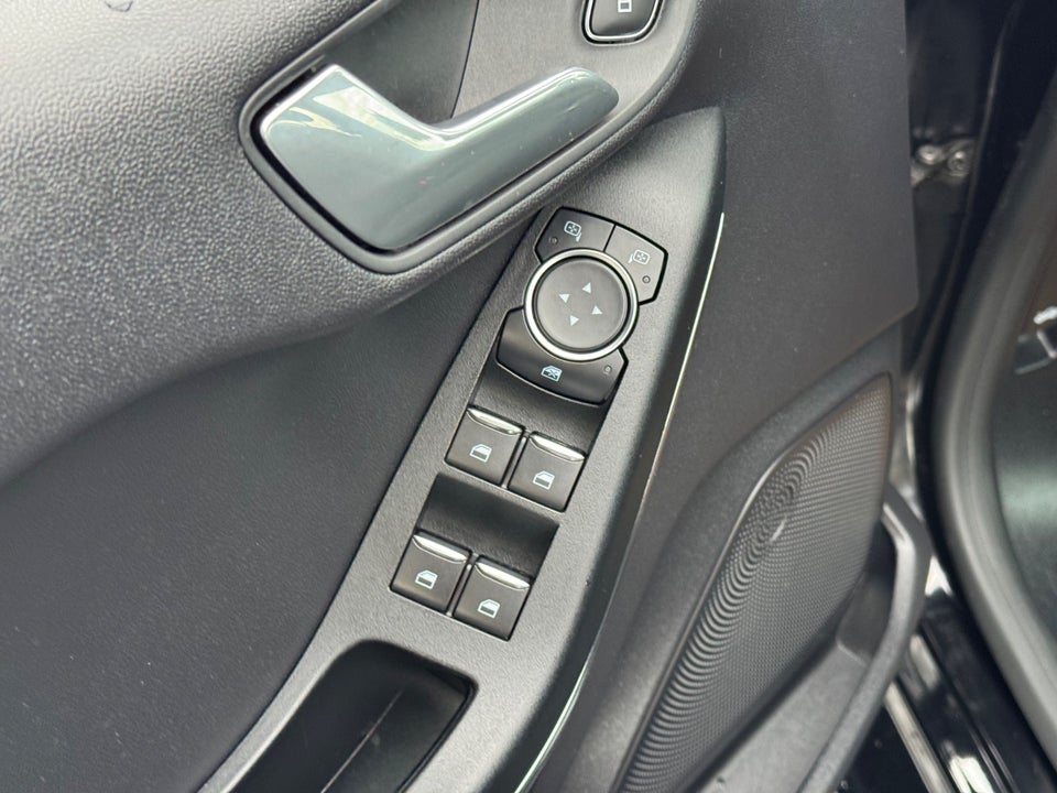 Ford Fiesta 1,0 EcoBoost Titanium 5d