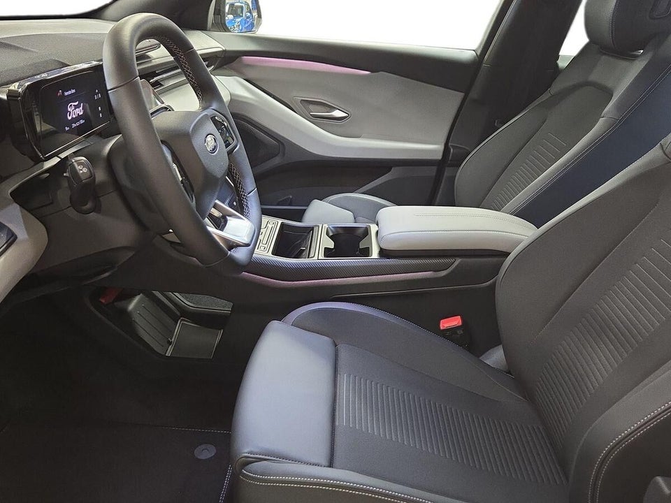 Ford Explorer 77 Premium Extended Range 5d