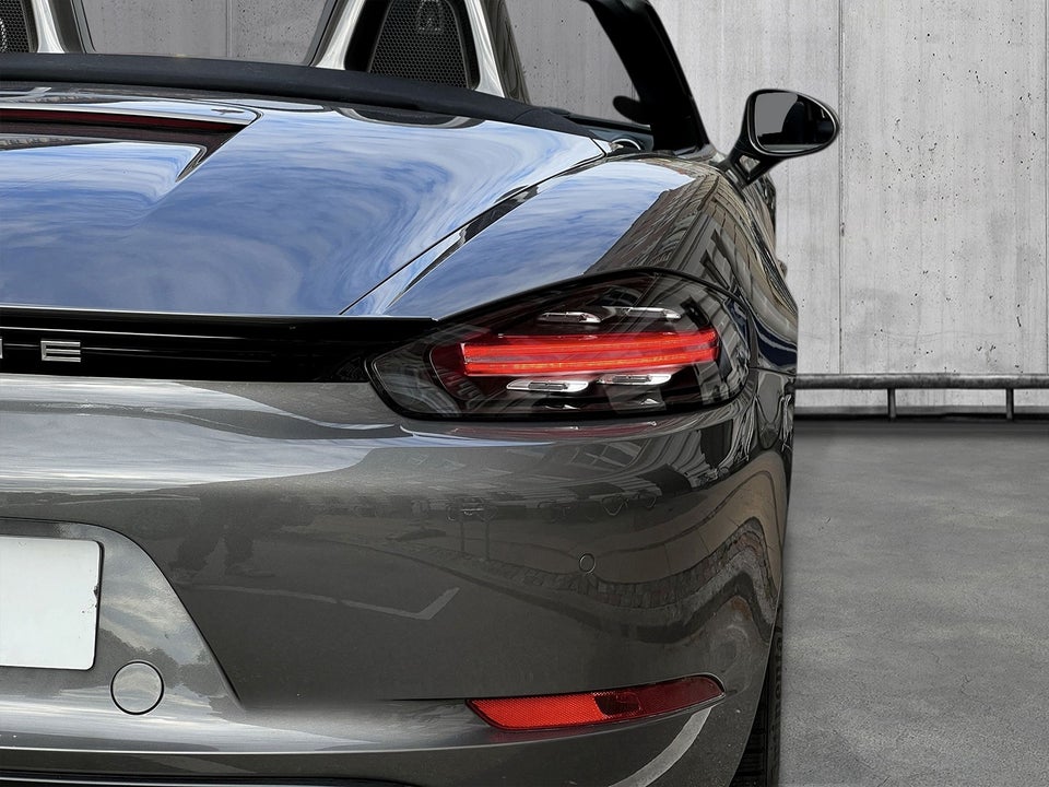 Porsche 718 Boxster 2,0 PDK 2d