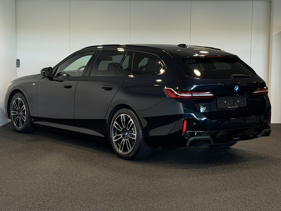 BMW i5 eDrive40 Touring M-Sport 5d