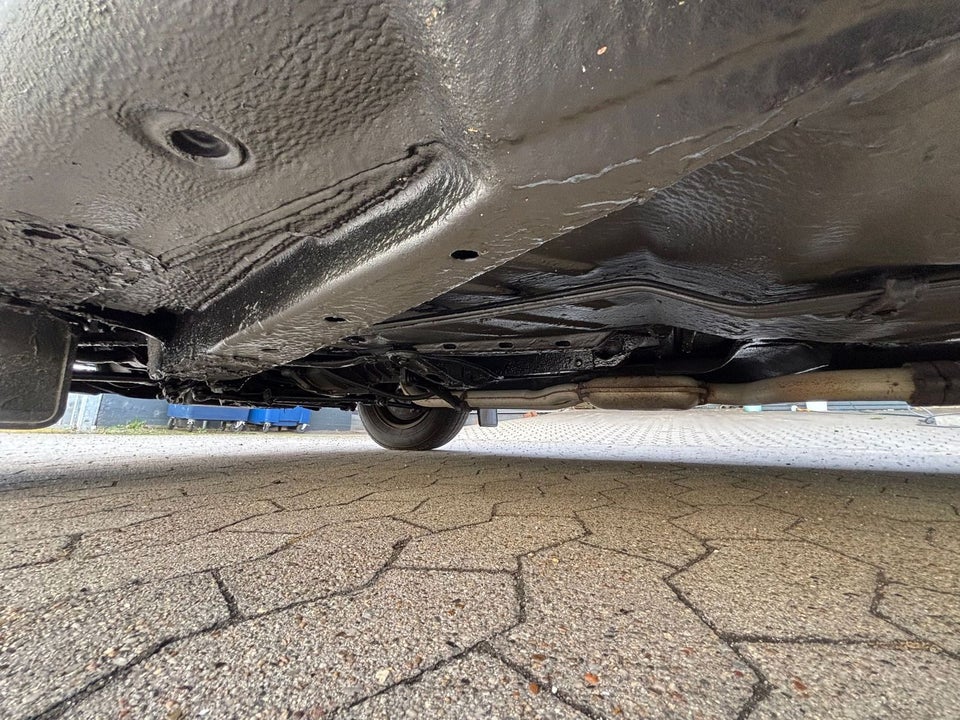 Mercedes 200 2,0  4d