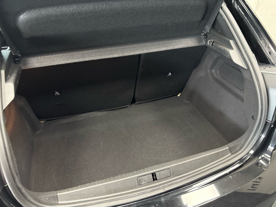 Peugeot e-208 50 Style 5d